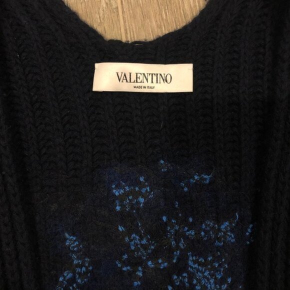VALENTINO Garavani Floral embroidery cashmere blend poncho sweater in blue - Picture 12 of 16